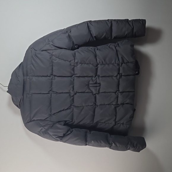 Abercrombie & Fitch Gray Down Puffer Jacket - Picture 7 of 7